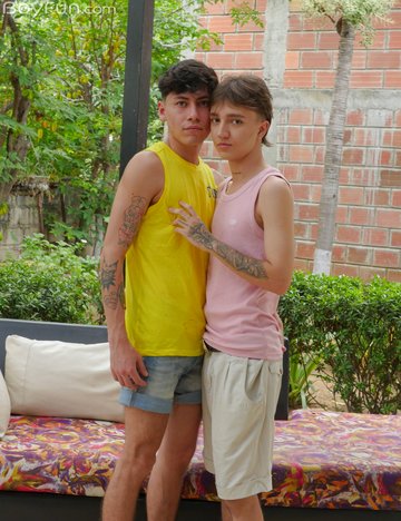 Hot skinny boy Amahd Passer fucking Jeremy Salvatore's sexy latino ass