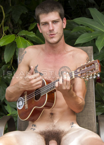 Killer Cock Kurt: Massive 9" Twink Pees, Plays Ukulele Naked and Explodes in Solid Streams of Hawaiian Milk!